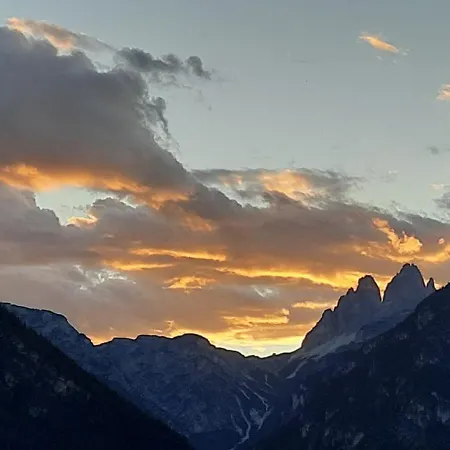 Un Tetto Sulle Tre Cime Apartment *